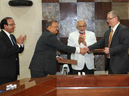 'નરેન્દ્ર મોદીએ ગુજરાતને આપી 'ગિફ્ટ વન' 