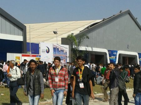 લોકોનો જોરદાર ઘસારો