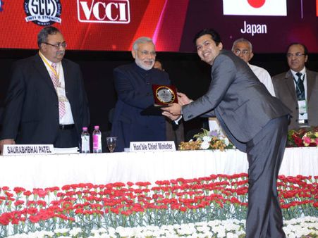 મોદીના હસ્તે બેસ્ટ એમએસએમઇ એવોર્ડ આપાયા