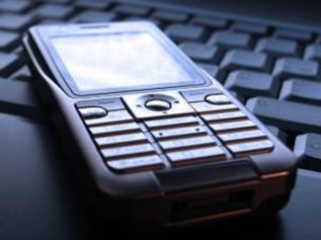 રિચાર્જ વનઇન્ડિયા સાથે મોબાઇલ ટોપ અપ્સ, ડેટા કાર્ડ સરળતાથી રિચાર્જ કરો