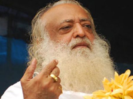 આસારામ પર શિષ્યને ઝેર આપીને મારવાનો આરોપ