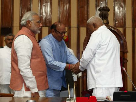 ગુજ.વિધાનસભાનું પ્રથમ સત્ર અને નવા અધ્યક્ષની વરણી