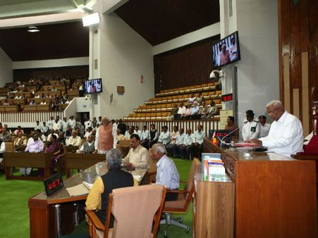 ગુજ.વિધાનસભાનું પ્રથમ સત્ર અને નવા અધ્યક્ષની વરણી