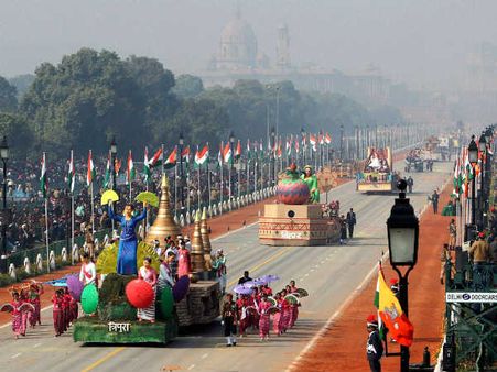 તસવીરી ઝલક : ગણતંત્ર દિવસ માટે ફૂલ ડ્રેસ રિહર્સલ