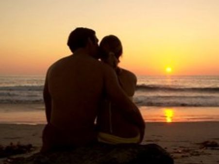 મુંબઇમાં એકાંતમાં બેસેલા પ્રેમી યુગલ પર હશે પોલીસની નજર