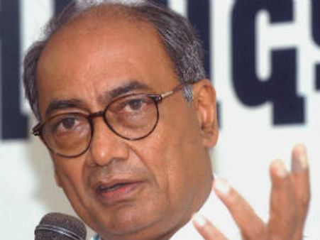 'સોશિયલ મીડિયા થકી મોદીના કોંગ્રેસ પર પ્રહાર'