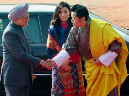 ઇન્ડિયા ગેટ પર પીએમએ સૈનિકોને આપી શ્રદ્ધાંજલિ