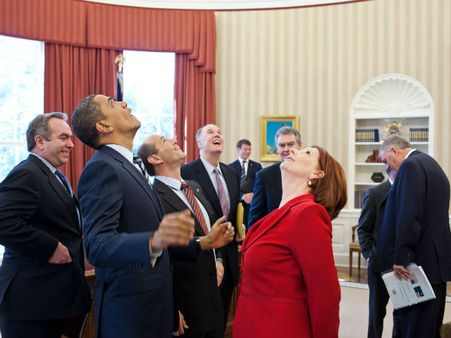 અમેરિકાના રાષ્ટ્રપતિ બરાક ઓબામા શા માટે લોકપ્રિય છે તેનો ખ્યાલ આપતી તસવીરો