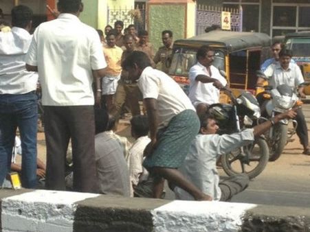 કમલને ફૅન્સનો ટેકો