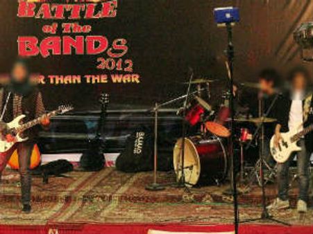 રોક બેન્ડમાં સામેલ કાશ્મીરી યુવતીઓ સામે ફતવો