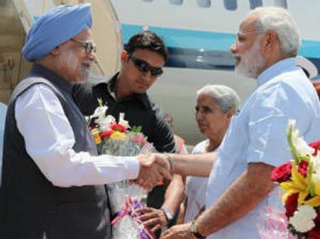 નરેન્દ્ર મોદી પહોંચ્યા દિલ્હી, PM સાથે કરી 40 મીનીટ મુલાકાત