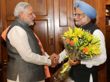 મોદી પહોંચ્યા પીએમ હાઉસ મોદી પહોંચ્યા પીએમ હાઉસ