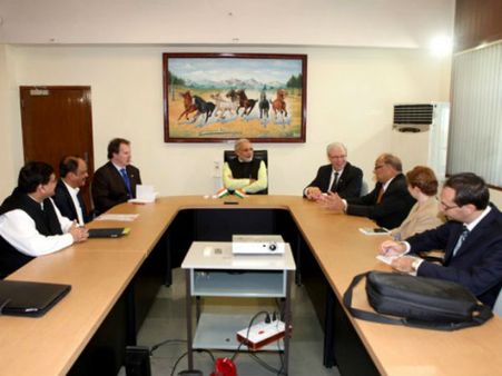 સ્ટેટ ટ્રેડ મિશનની મુખ્યમંત્રીની સાથે ફળદાયી સૌજ્ન્ય મુલાકાત સ્ટેટ ટ્રેડ મિશનની મુખ્યમંત્રીની સાથે ફળદાયી સૌજ્ન્ય મુલાકાત