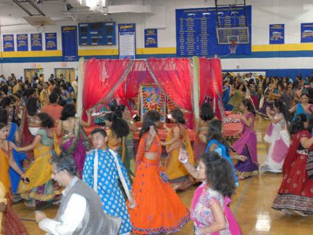 અમેરિકામાં પણ વસે છે એક ગુજરાત, ગુજરાતીઓ દીપાવે છે ફ્લોરિડા