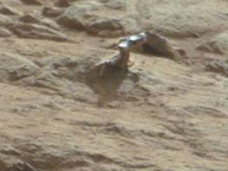 મંગળ ગ્રહ પર ક્યૂરોસિટી રોવરને મળી રહસ્યમય વસ્તુ