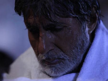 મહાકુંભમાં ભાગદોડના બનાવથી અમિતાભ દુઃખી