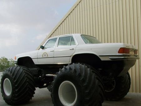 શેખે બનાવી વાહનોની અજીબ દૂનિયા