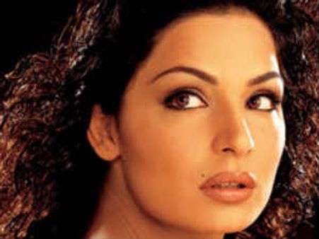 મહેશ ભટ્ટ બાદ હવે સલમાનની પાછળ પડ્યાં મીરા