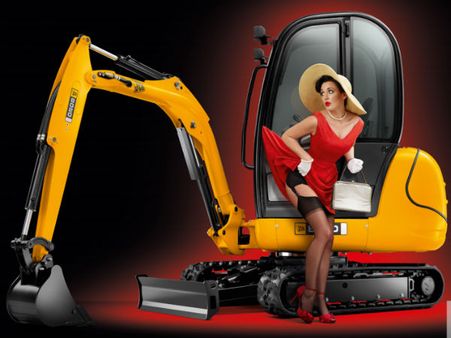 જેસીબીનું હોટ કેલેન્ડર