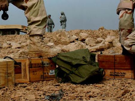 આર્મી હોસ્પિટલ પાસે વિસ્ફોટક ભરેલી બેગ મળતા ખળભળાટ