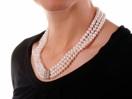 ગર્દન પર તલ