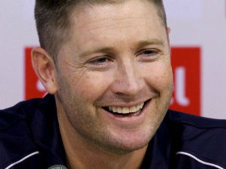 ક્લાર્કે બ્રેડમેનને પછાડ્યા, ટેસ્ટમાં 7000 રન