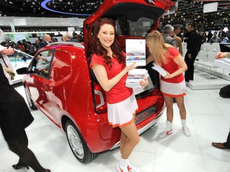 જીનેવા મોટર શોમાં લાગશે ગ્લેમરનો તડકો