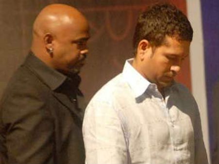 સચિને પોતાની પાર્ટી માટે વિનોદ કાંબલીને ના આપ્યું આમંત્રણ!