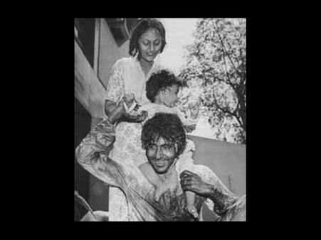 અભિષેકનું બાળપણ અભિષેકનું બાળપણ
