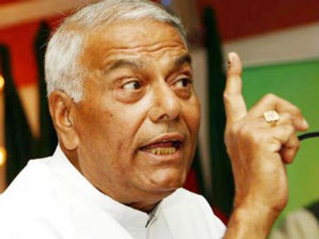 ચિદમ્બરમની બાજીગીરી, તો કોઇએ કહ્યું લોલીપોપ બજેટ