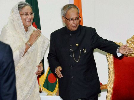 પ્રણવ મુખર્જીએ બાંગ્લાદેશના પ્રધાનમંત્રી સાથે કરી મુલાકાત