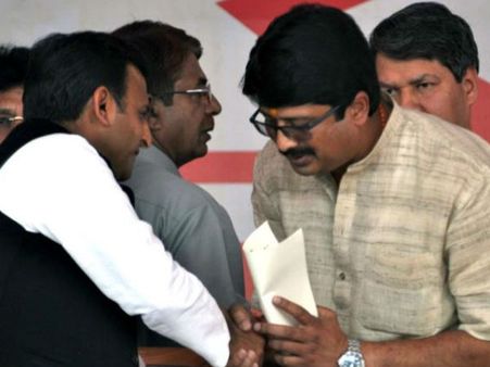 રઘુ પ્રતાપ સિંહ ઉર્ફે રાજા ભૈયા