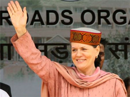 લોકપ્રિય ભારતીય મહિલાઓમાં સોનિયા ગાંધી નંબર વન