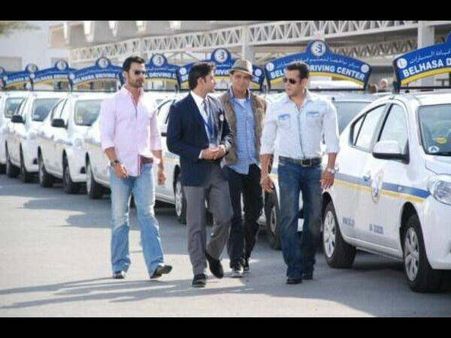 મેંટલના સેટ ઉપરની તસવીરો