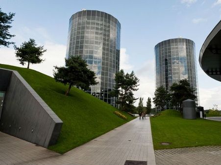 આ કાર પાર્કિંગ ટાવરને જોઇને ઉડી જશે તમારા હોંશ