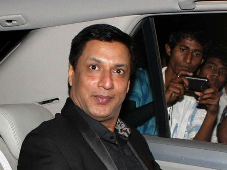 સ્ટિવન સ્પીલબર્ગને મળવાં ઉમટ્યું બૉલીવુડ સ્ટિવન સ્પીલબર્ગને મળવાં ઉમટ્યું બૉલીવુડ