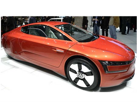 ફોક્સવેગન - એક્સ એલ વન