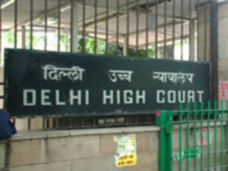 મલિક વિરુદ્ધ ઘડાયા દેશ વિરુદ્ધ યુદ્ધ છેડવાના આરોપો