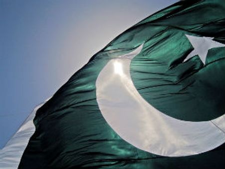 પ્રેમ દિવાનાને મળી કંઇક આવી સજા, 300 લોકોએ કર્યો પથ્થરમારો