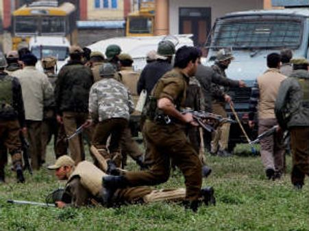 હિઝબુલ મુજાહિદ્દીને સ્વીકારી શ્રીનગર હુમલાની જવાબદારી