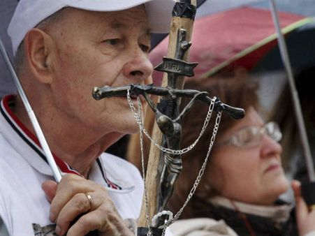 કાર્ડિનલ્સે આર્જેન્ટિનાના બેર્ગોગિલોને નવા પોપ ફ્રાન્સિંસ તરીતે ચૂંટ્યા