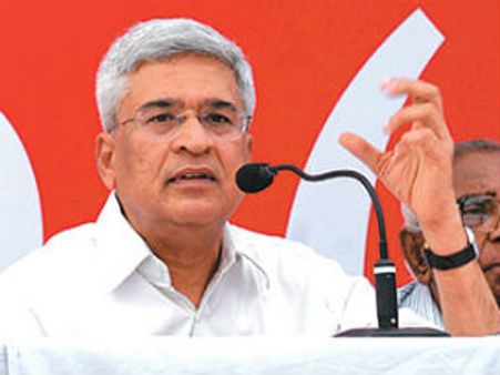 દેશને ત્રીજા વિકલ્પની જરૂરઃ કરાત