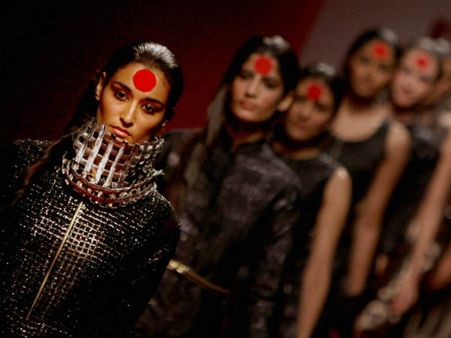 ફોટો : વિલ્સ લાઇફસ્ટાઇલ ઇન્ડિયા ફેશનવીક