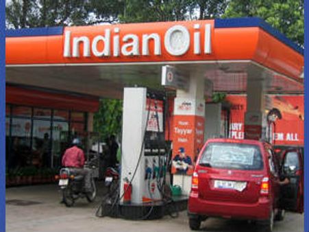 ખાનગી કંપનીઓ સરકારી તેલ કંપનીઓને તેલ વેચવાનું બંધ કરી શકે