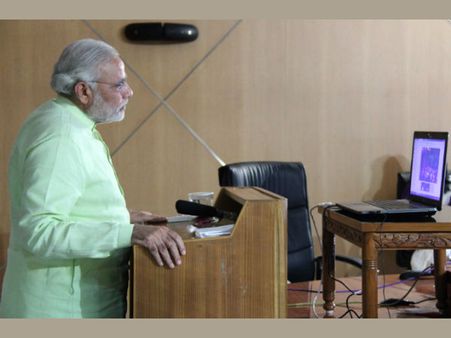 ટેકનોલોજી રાજકારણમાં મોટું પરિવર્તન લાવી શકે : નરેન્દ્ર મોદી