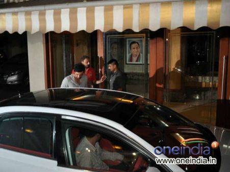 સંજયને સાંત્વના આપવાં ઉમટી પડ્યું બૉલીવુડ