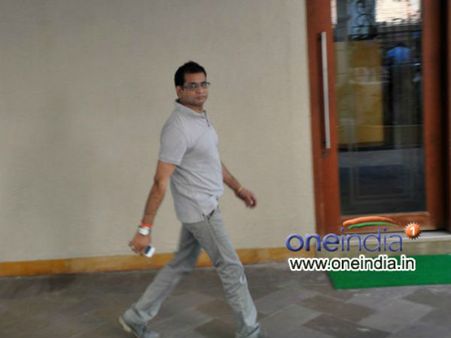 સંજયને સાંત્વના આપવાં ઉમટી પડ્યું બૉલીવુડ