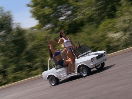 હોંશ ઉડાવી દે તેવું અમેરિકન મસલ કેલેન્ડર