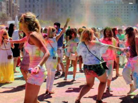 જાણો : વિવિધ દેશોમાં હોળીની ઉજવણીની રીતો જાણો : વિવિધ દેશોમાં હોળીની ઉજવણીની રીતો