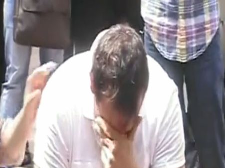 ભૂલ, ભાવુક અને ભયઃ આંખોએ વ્યક્ત કરી સંજૂબાબાની વેદના